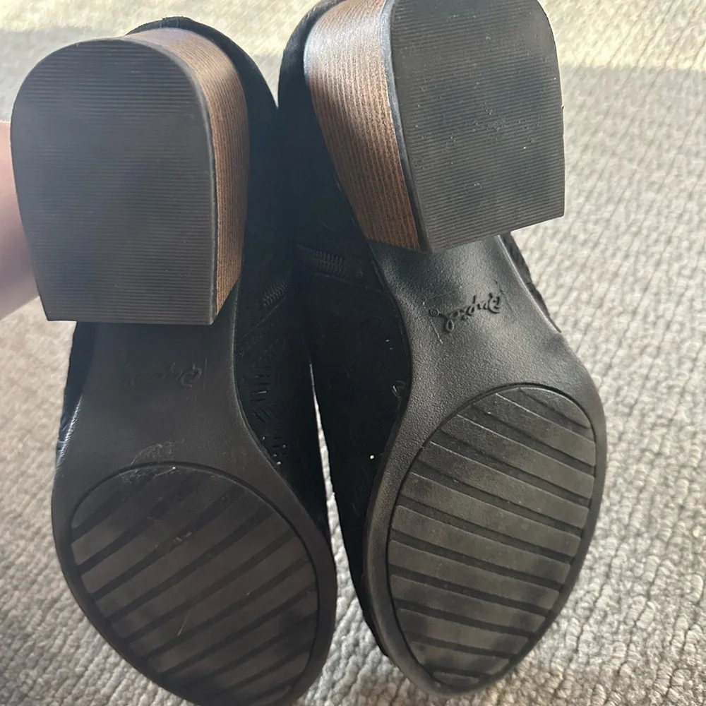 Booties! - Picture 3 of 3